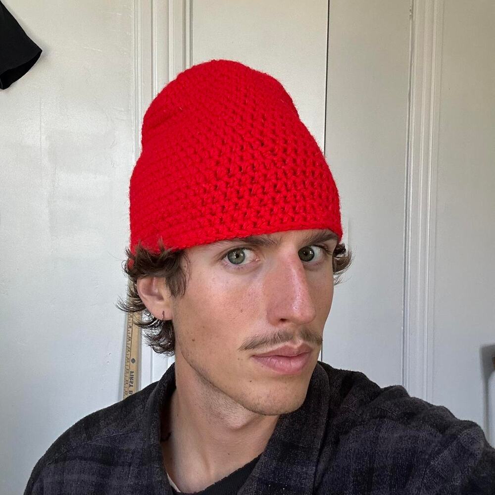 Vintage Y2K Red Knit Crochet Beanie Hat Skullcap